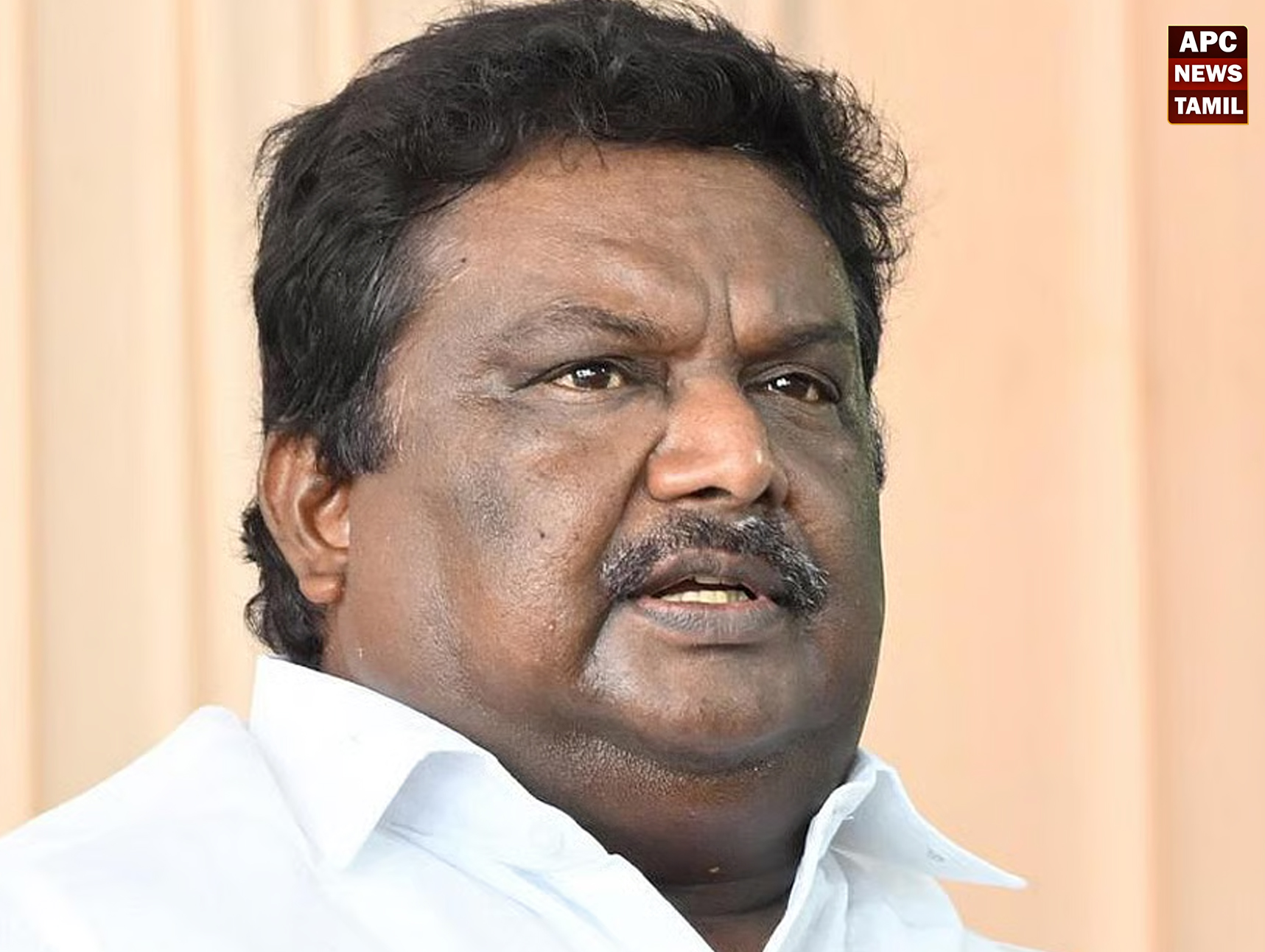 ரூ.23 லட்சம் மோசடி: முன்னாள் அமைச்சர் சிவசங்கருக்கு போலீஸ் சம்மன்!