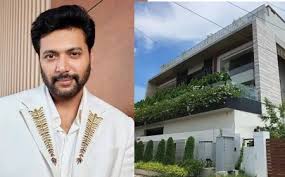 நடிகர் ரவி மோகன் வீட்டில் பரபரப்பு.. பணிப்பெண் மற்றும் அவரது மகன் சிறைபிடிக்கப்பட்டதாக புகார்...