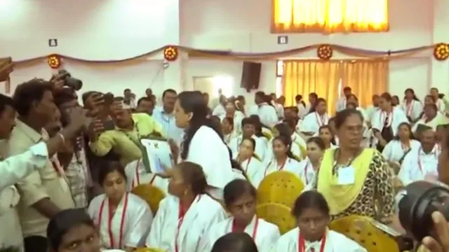 ஆளுநர் கையால் பட்டம் பெறுவதில் திடீர் மாற்றம்? நெல்லை பல்கலைக்கழகத்தில் மாணவர்கள் அதிருப்தி!
