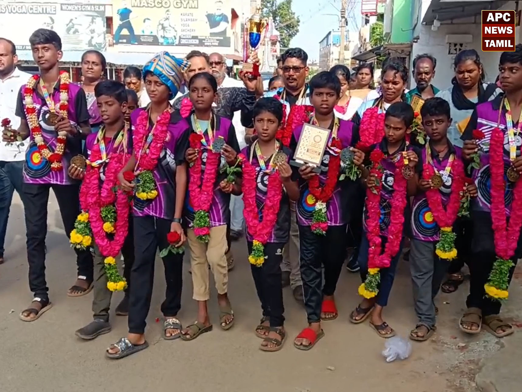 தேசிய வில்வித்தை போட்டியில் 10 பதக்கங்கள் வென்று சிவகங்கை வீரர்கள் அசத்தல்