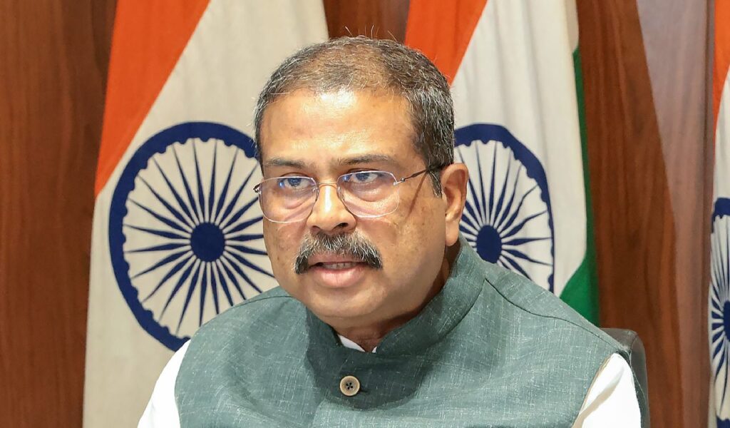 டெல்லியில் மாணவர்கள் மீது தாக்குதல்: நுங்கம்பாக்கத்தில் ஆட்டோ ஓட்டுநர்கள் திரண்டு கண்டன ஆர்ப்பாட்டம்!