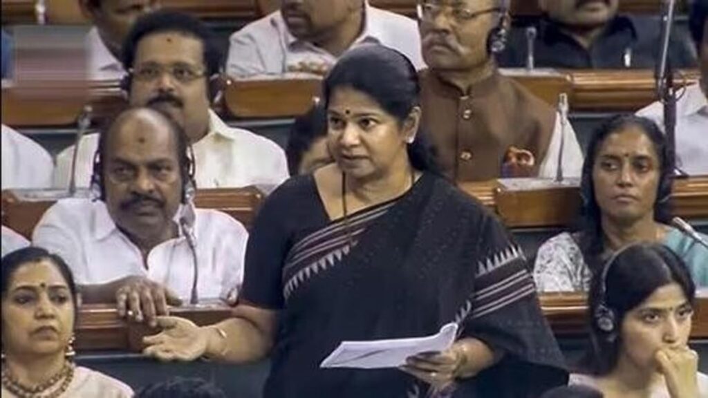 "வந்தே மாதரம் மசோதா மதச்சார்பின்மைக்கு எதிரானது!" — நாடாளுமன்றத்தில் தி.மு.க. எம்.பி. கனிமொழி ஆவேச உரை!
