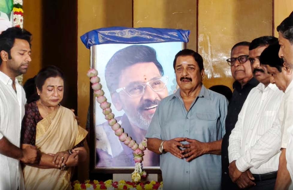 திரைக்கதை மன்னன்' கே. பாக்யராஜ் நினைவேந்தல்: கோவையில் சிவகுமார், ஆர். சுந்தர்ராஜன் நேரில் அஞ்சலி!
