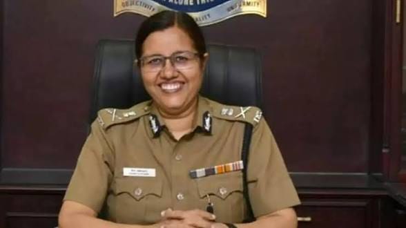 சீமா அகர்வால்