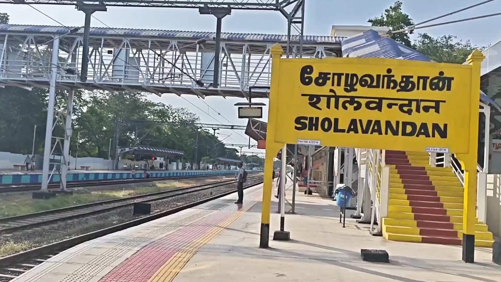 பாண்டியன் எக்ஸ்பிரஸ் இனி சோழவந்தானிலும் நிக்கும்!.. தெற்கு ரயில்வேயின் அதிரடி பரிந்துரை.. பயணிகள் நிம்மதி!