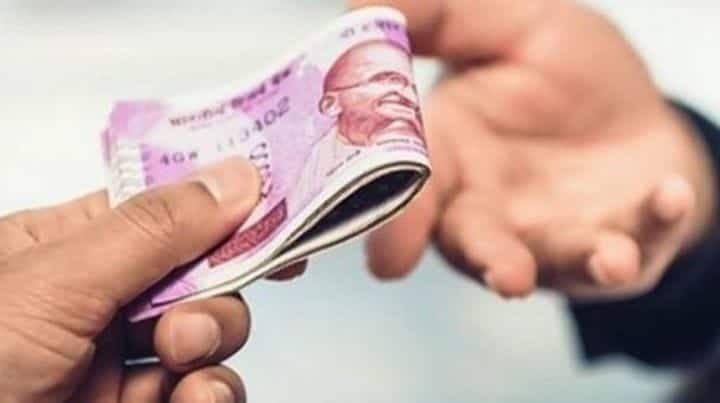 வாரிசு சான்றிதழ் வழங்க ரூ.4,000 லஞ்சம்: மணப்பாறை பெண் வருவாய் ஆய்வாளர் கையும் களவுமாகப் பிடிபட்டார்!