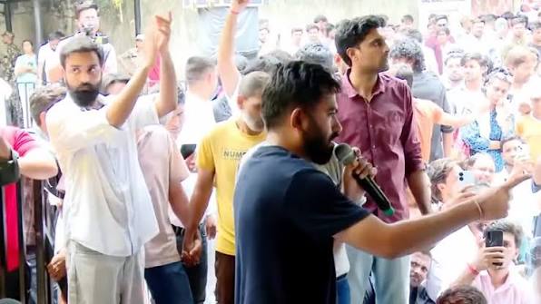 "3 மாசத்துல என்ன சாதிச்சீங்க?".. தவெக அரசின் 100 நாள் ஆட்சி சல்லடை போட்ட மூத்த பத்திரிகையாளர் எக்ஸ்பி லட்சுமணன்!