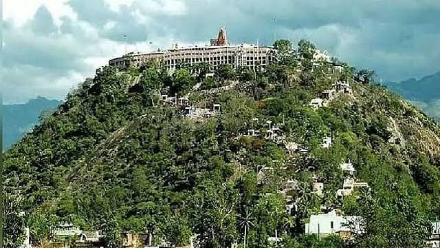 கோயில் நிலத்தைத் தொடர்ந்து அடுத்து ரூ.60 கோடி அரசு நிலம்! பழனியில் அடுத்தடுத்து நடக்கும் பகீர் மோசடி!