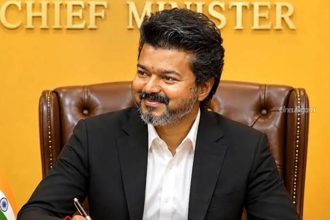 118 என்ற மந்திர எண்ணை நோக்கி நகரும் முதலமைச்சர் விஜய் - கூட்டணி நெருக்கடிகளும், எழும் தனிப் பெரும்பான்மை விவாதங்களும்!