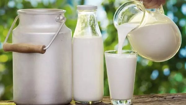 தமிழகத்தில் வரலாறு காணாத பால் தட்டுப்பாடு அபாயம்: தனியார் பால், தயிர் விலை லிட்டருக்கு ரூ.4 உயர்வு!