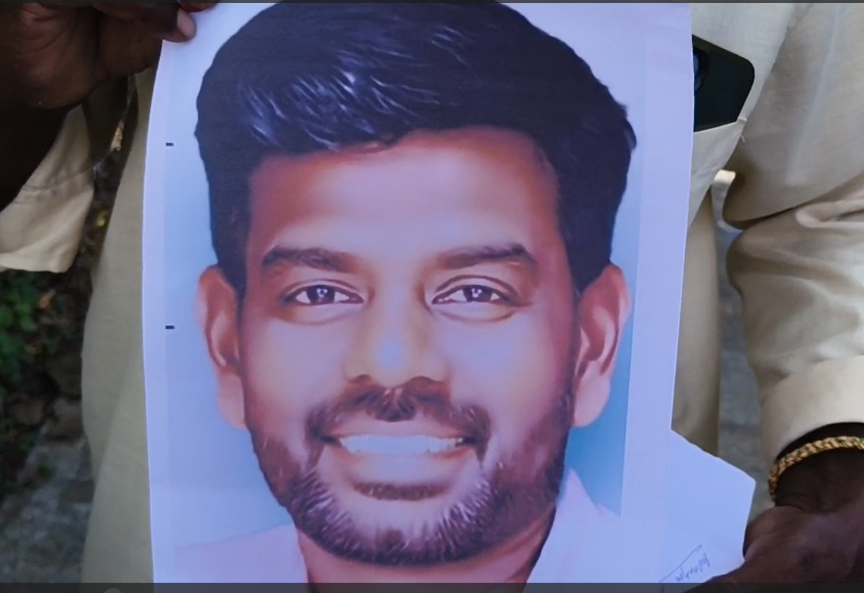 ரூ.80ஆயிரம் கையாடல்.. தவெக ஒன்றிய செயலாளர் ஃபோட்டோவுடன் புகார்..!!