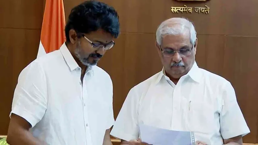 "ஆளுநரைக் கண்டு அஞ்சுவது ஏன்?" - முதல்வர் விஜய்யை நோக்கிச் சரமாரிக் கேள்விகளைத் தொடுத்த ஆதவன் தீட்சண்யா!