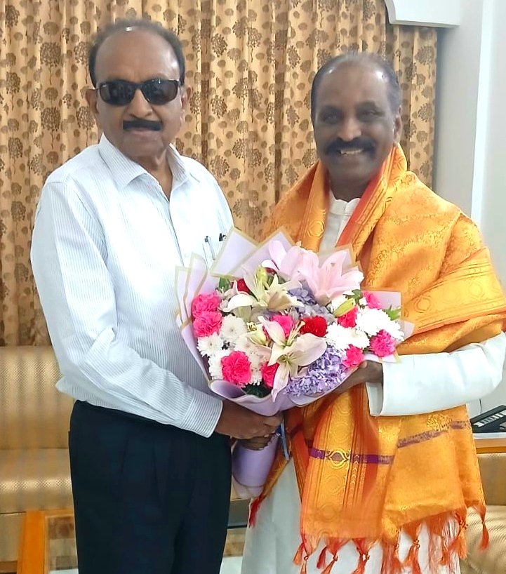 வைகோ