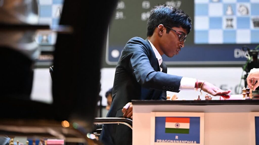 இந்தியாவிற்கு மேலும் ஒரு பெருமை: கிராண்ட்மாஸ்டர் பிரக்ஞானந்தாவுக்குக் குவியும் வாழ்த்துகள்!