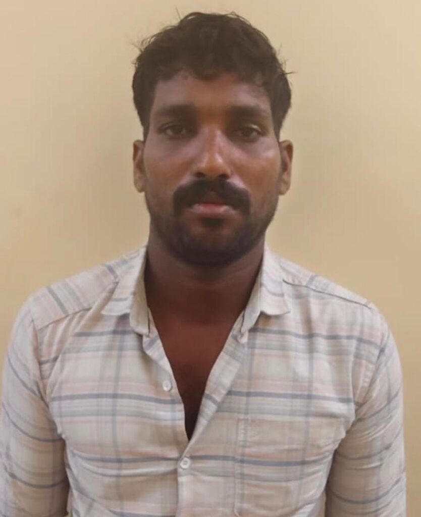 புதுச்சேரி: மீன் விற்பது போல் நோட்டமிட்டு சினிமா பட பாணியில் 45 பவுன் நகை, பணம் கொள்ளை! - 24 மணி நேரத்தில் மீன் வியாபாரி கைது; 30 பவுன் நகை, பணம் பறிமுதல்