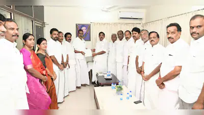 சென்னை உயர்நீதிமன்றத்தின் அதிரடி உத்தரவுகள்- ஊத்தங்கரை எம்.எல்.ஏ பேரம் வழக்கு விசாரணை சிபிஐ-க்கு மாற்றம் சட்டப்பேரவைக்கு முன் விஜய் அரசுக்கு அடுத்தடுத்த சட்டச் சிக்கல்கள்!