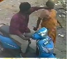 எழும்பூர் காசா மேஜர் சாலையில் பரபரப்பு: வேலைக்குச் சென்ற மூதாட்டியிடம் செயின் பறிப்பு - இருசக்கர வாகனத்தில் வந்த மர்ம நபர்களுக்கு வலைவீச்சு!
