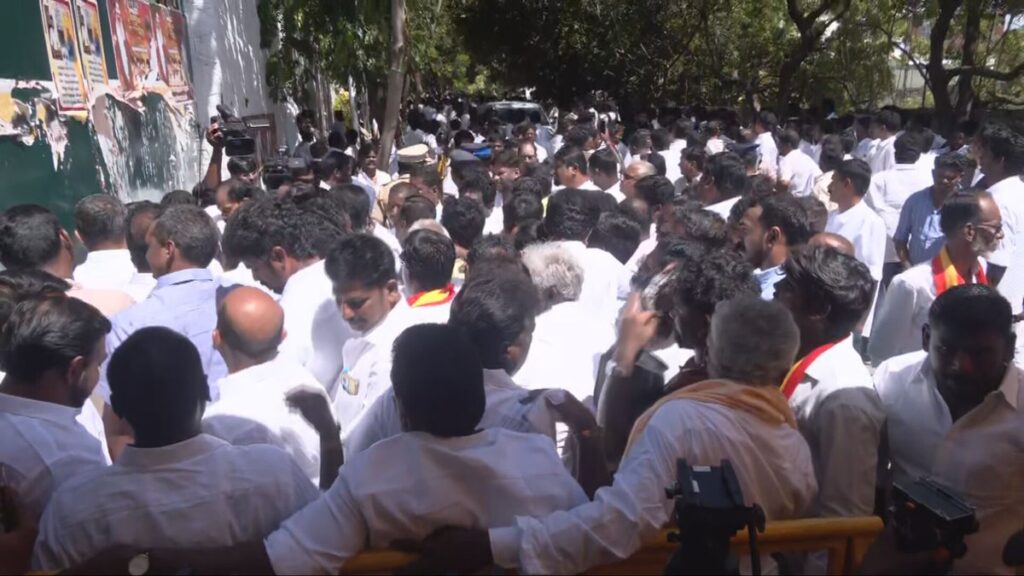 "தொட்டா விடமாட்டோம்னு சொல்றீங்க... ஆனா பனையூர் சந்தையில அவங்கதான் சுத்துறாங்க!" – பேரவையில் திமுக எம்.எல்.ஏ. ரகுபதி கிண்டல்!