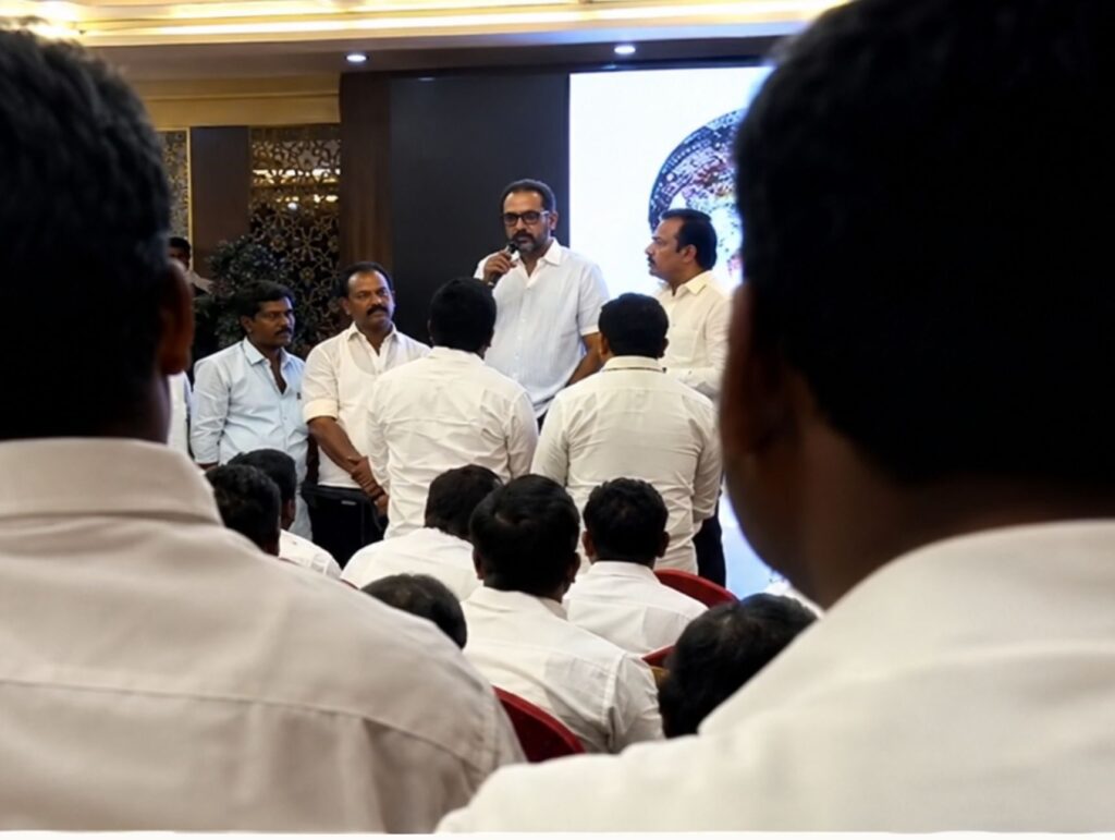 "நாட்டாமை குடும்பம்" முத்திரை: நானும் விரைவில் பச்சை குத்திக் கொள்வேன் - நடிகர் சரத்குமார் கலகல பேச்சு!