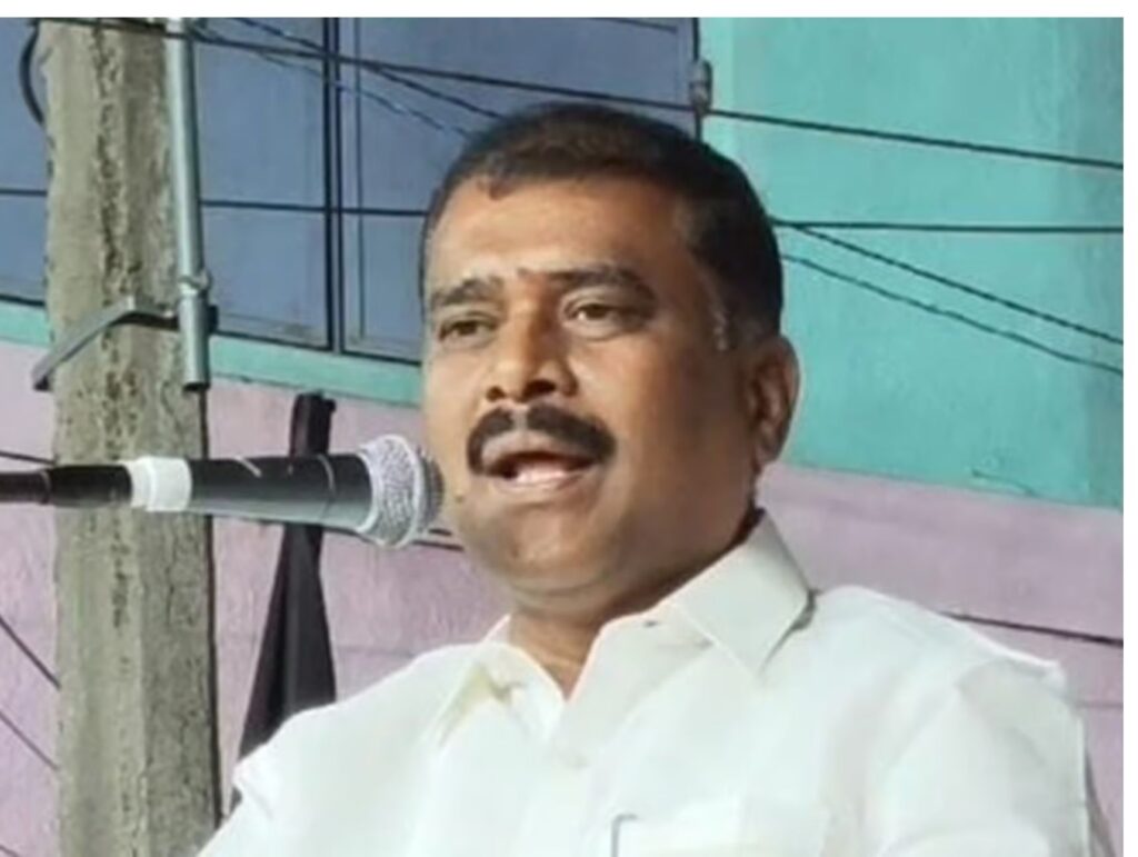 "எத்தனை ஆண்டுகள் சிறையில் அடைத்தாலும் ஜனநாயகத்தைக் காப்போம்!" — பாளையங்கோட்டை சிறையிலிருந்து வெளியான திமுக எம்.எல்.ஏ. மார்க்கண்டேயன் ஆவேசம்
