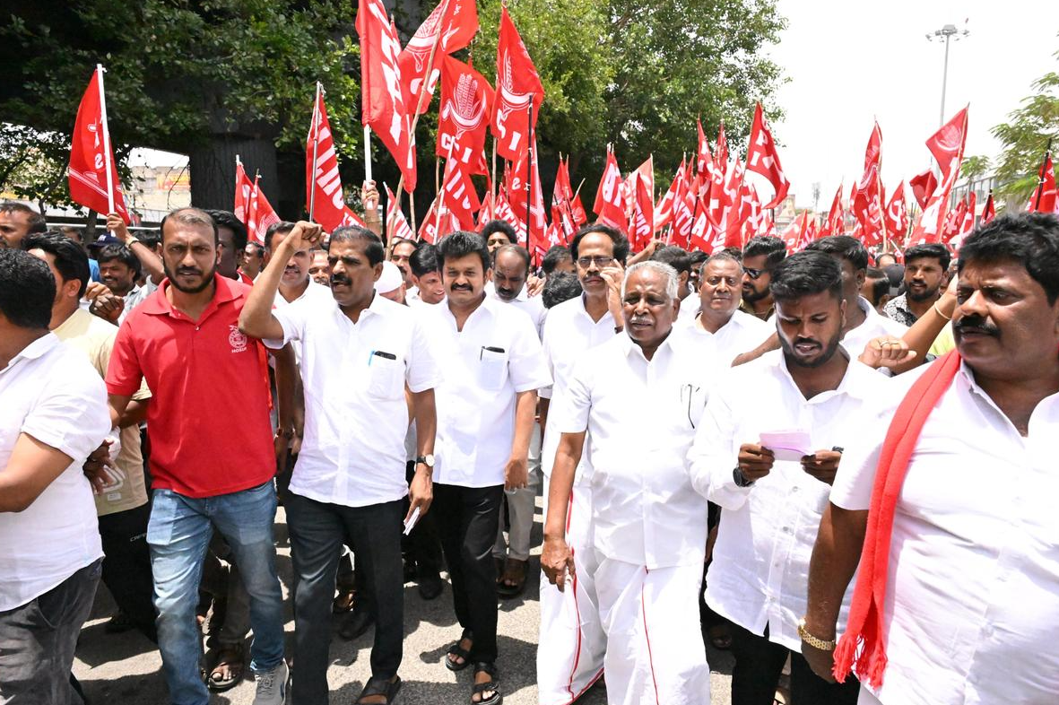 சாம்ராஜ்நகர் வனப்பகுதியில் மூன்று தமிழக விவசாயிகள் சுட்டுக் கொலை: கம்யூனிஸ்ட் கட்சிகள் கடும் கண்டனம்!