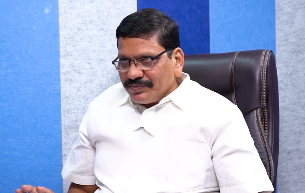 "திமுக செஞ்ச அதே தப்பை தவெகவும் பண்ணாதீங்க!" – வன்னியரசுவின் பட்ஜெட்டை போட்டுடைத்த வழக்கறிஞர் ஏர்போர்ட் மூர்த்தி!