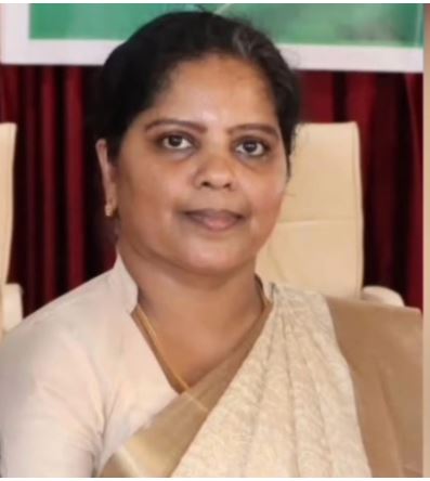 செல்போன் பேசியதாக கண்டித்ததால் கல்லூரி மாடியிலிருந்து குதித்து கேரள மாணவி தற்கொலை!