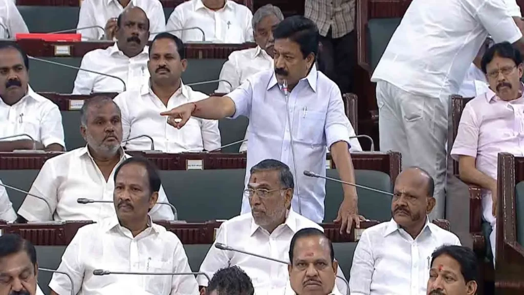 "திடீரென பொங்கிய எம்.ஆர்.கே.பன்னீர்செல்வம்! 'ஆதாரம் இருக்கா?' - சி.வி.சண்முகத்திற்கு சபாநாயகர் கெடு!"