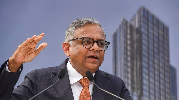 ஒரே ஒரு செய்தியால் டாடாவுக்கு பல ஆயிரம் கோடி இழப்பு! - திடீரென பதவியை துறந்த சந்திரசேகரன்.. ஷாக்கில் முதலீட்டாளர்கள்!