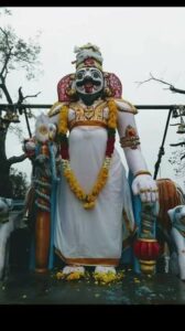 புதுக்கோட்டை: கந்தர்வக்கோட்டை வெள்ள முனியன்கோயில் கிடா வெட்டு பூஜை திருவிழா கோலாகலம்; 1,000 கிலோ ஆட்டுக்கறியுடன் 5,000 பேருக்கு பிரமாண்ட அன்னதானம்!