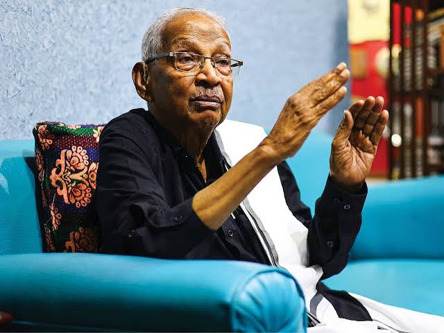 தொகுதி மறுவரையறை புத்தகம்: பெரியார் குறித்து அவதூறு என வழக்கு - கி.வீரமணி ரூ.1 கோடி நஷ்டஈடு கோரி மனு!