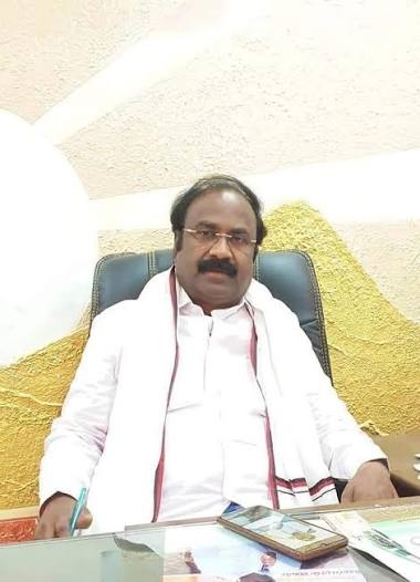 கோவை கல்லூரி மாணவன் படுகொலை: பாதிக்கப்பட்ட குடும்பத்திற்கு நேரில் ஆறுதல் கூறி ரூ.2 லட்சம் நிதியுதவி வழங்கிய கள்ளக்குறிச்சி வடக்கு மாவட்டச் செயலாளர் உதயசூரியன்!