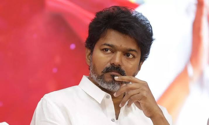 விஜய்யின் மௌனம் மக்களிடையே சலிப்பை ஏற்படுத்தியுள்ளது: மூத்த பத்திரிகையாளர் எஸ்.பி.லட்சுமணன் விமர்சனம்!