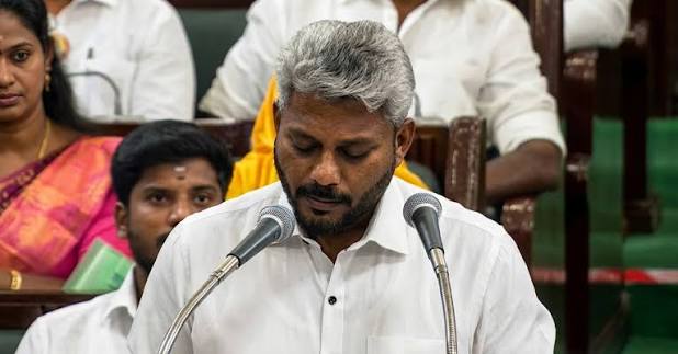 சட்டப்பேரவையில் மத அடையாளங்களை முன்னிறுத்துவது ஏன்? – அமைச்சர் மரிய வில்சன் கருத்துக்குக் கண்டனம்!