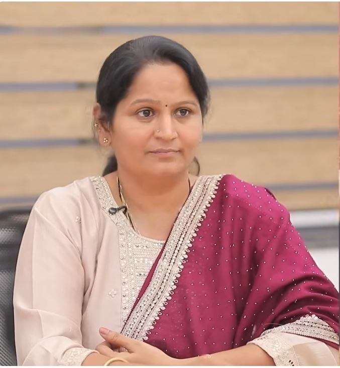 தடைகளைத் தாண்டிய தொழில்முனைவோர்: கோவிட் காலத்தை வாய்ப்பாக மாற்றி சாதனை படைத்த சிம்ரிதா நிறுவன உரிமையாளர் லட்சுமி!