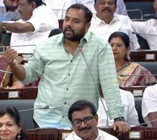 பொருளாதாரத்தில் பின்தங்கிய எம்.எல்.ஏ-க்களுக்கு மட்டும் இலவச கார்: பா.ம.க உறுப்பினர் கணேஷ்குமார் தமிழ்நாடு அரசிற்கு வலியுறுத்தல்!