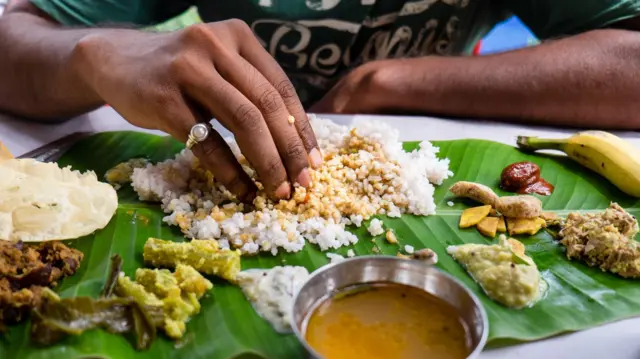 உடலில் வாயு வெளியேறும்போது துர்நாற்றம் வீசுவது ஏன்? - அறிவியல் உண்மைகளும் எளிய தீர்வுகளும்!