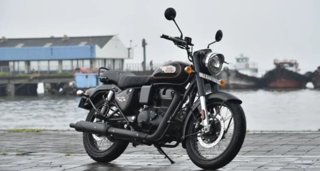 Royal Enfield நிறுவனத்தின் புதிய மைல்கல்: ஆகஸ்ட் மாதத்தில் 1.26 லட்சம் பைக்குகள் விற்பனையாகி 11% வளர்ச்சி சாதனை!