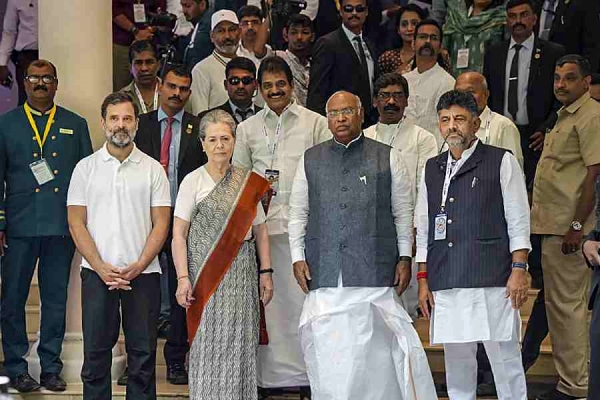விஜய் கூட்டணியில் இதெல்லாம் நடக்குதா?.. அமலாக்கத்துறைக்கு பயந்து ஓடும் தலைவர்கள்.. போட்டுடைத்த மருத்துவர் காந்தராஜ்!