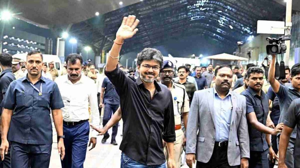 முதல்வரின் லண்டன் பயணம் முதல் நிர்வாகச் சீர்கேடு வரை: தராசு ஷ்யாம் அதிரடி விமர்சனம்!