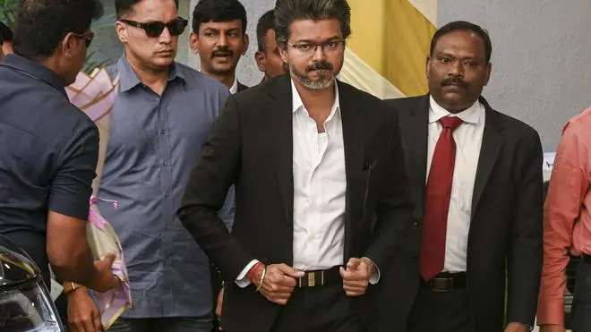 "ஆடுற வரைக்கும் ஆடுங்க விஜய்!" இடைத்தேர்தலில் ஆட்டம் காணும் தவெக அரசு? அதிர வைக்கும் ஐயன்நாதன்!