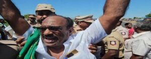 பாபநாசம் அணையிலிருந்து தண்ணீர் திறக்க வலியுறுத்தி தூத்துக்குடி - நெல்லை 4 வழிச்சாலையில் விவசாயிகள் மறியல்: கடும் போக்குவரத்து பாதிப்பு!