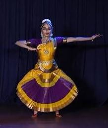 ஐஸ் கட்டியில் 5½ நிமிடம் பரதநாட்டியம்: புதுக்கோட்டை 2-ஆம் வகுப்பு மாணவி நோபல் வேர்ல்டு ரெக்கார்ட் சாதனை!