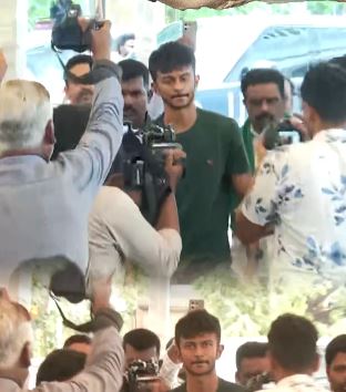 சட்டப்பேரவை நிகழ்வுகளை நேரில் காண வந்த இன்பன் உதயநிதி: பேரவை மாடத்திலிருந்து பார்வையிட்ட சுவாரஸ்யம்!