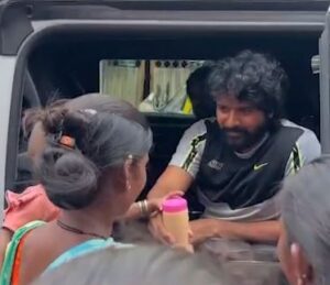 மதுரையில் 'சேயோன்' படப்பிடிப்பு: பிரபல ஜிகர்தண்டா கடையில் ரசிகர்களுடன் உரையாடி மகிழ்ந்த சிவகார்த்திகேயன்!