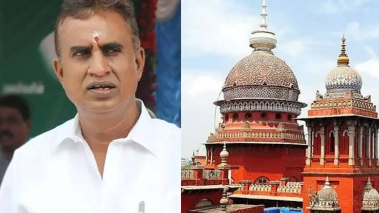 எஸ்.பி.வேலுமணி டெண்டர் முறைகேடு வழக்கு: இரண்டு ஐ.ஏ.எஸ் அதிகாரிகள் மீது வழக்கு தொடர அனுமதி வழங்குவது குறித்து உயர் நீதிமன்றம் உத்தரவு!