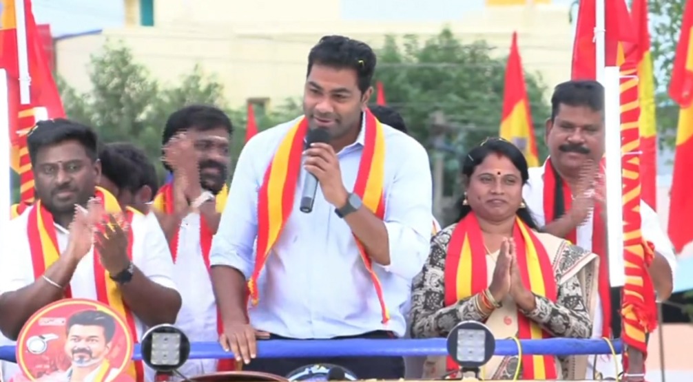 மதுராந்தகம் இடைத்தேர்தல் களம் சூடு: தவெக வேட்பாளர் மரகதம் குமரவேலை ஆதரித்து தீவிர வாக்கு சேகரிப்பு!