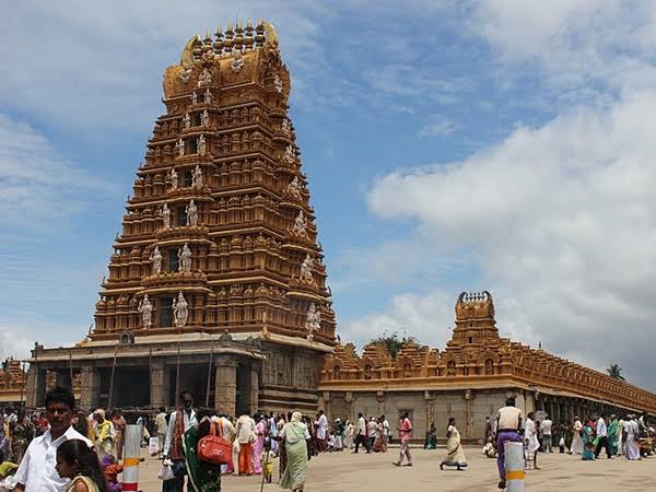 மீனாட்சி அம்மன் கோயில் குடமுழுக்கில் தமிழ் ஒலிக்க வேண்டும்! இல்லையெனில் 17-இல் மதுரையில் திரள்வோம் — இயக்குநர் கௌதமன் எச்சரிக்கை!