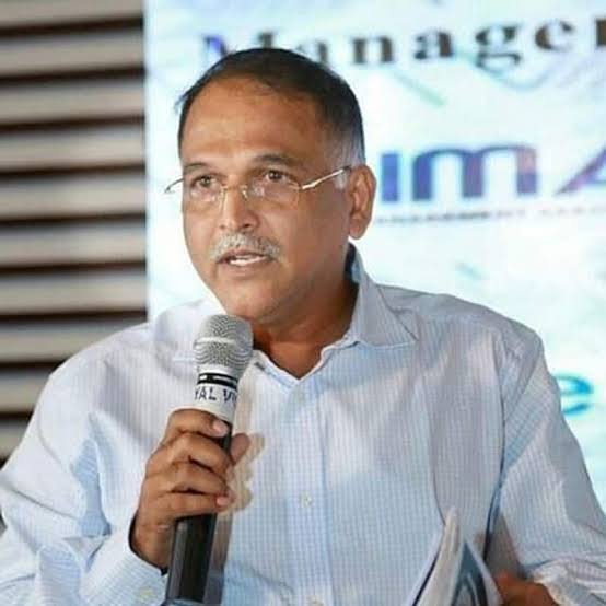 "ஏன்டா ராஜினாமா பண்ணீங்கன்னு கேளுங்க!" - வாக்காளர்களுக்கு ஆர்.கே. ராதாகிருஷ்ணன் கொடுத்த சீக்ரெட் அட்வைஸ்!