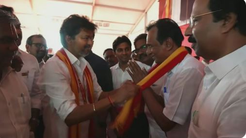 தவெகவில் இணைந்தார் செம்மலை.. கட்சியில் பரபரப்பு!